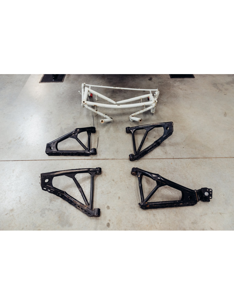 Apatinė svirtis TOYOTA GAZOO Racing Hilux Apatinė svirtis TOYOTA GAZOO Racing Hilux